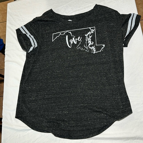 Home Free Tops - Home Free Women Black and Gray Short Sleeve Shirt Size XLarge 16-18